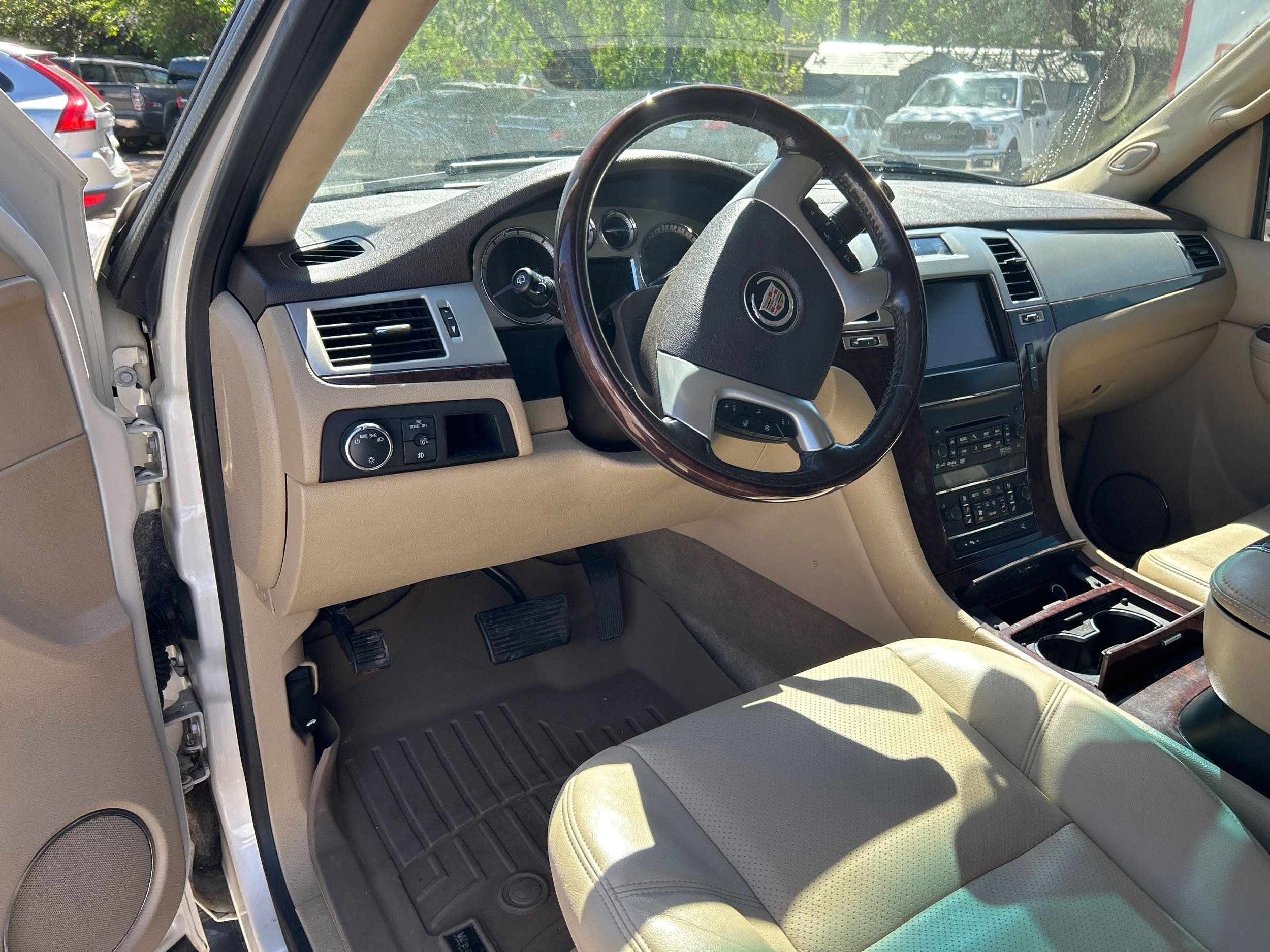 cadillac escalade esv 2013 1GYS4JEF0DR125530 image cadillac escalade esv 2013 1GYS4JEF0DR125530 image